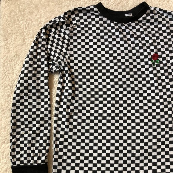 🌴3 for $20🌴 Checkerboard Long Sleeve Top - Picture 6 of 11